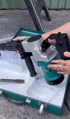 Máy Đục Bê Tông DRAMA DRM 0810 Công Suất 1200W ,Kèm 2 Mũi Đục ,BH 6 Tháng#giadungdienmay24h #thinhhanhtiktok #hottrend #hot #xuhuong #xuhuongtiktok #thinhhanh #lenxuhuong 