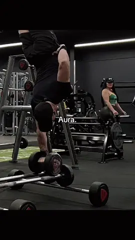 Gym reaction to calisthenics🔥[FOLLOW ME FREINDS✅❤️]#calisthenics #motivation #reaction #gym #training #calistenia  #GymTok #viral