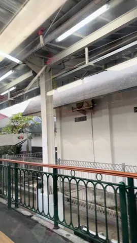 #whereweare #onedirection #1d #song #music #stasiun #klaten #kai #keretaapiindonesia 