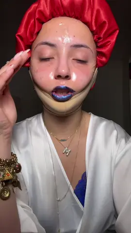 Parce qu'on a tous eu des galères de dernière minute, pas besoin de repasser par la maison 😏 merci @Garnier  Voilà pouvez retrouver les pimple patch dans ces endroits hackés de Paris, du 14 au 20 avril! Foncez!!: Les 4 Citadium parisiens Station F et restaurants Mama La Felicità et le Café Oz Le Medellin #grwm #skincare #garnierskincare #garnierfr #secretbeaute 