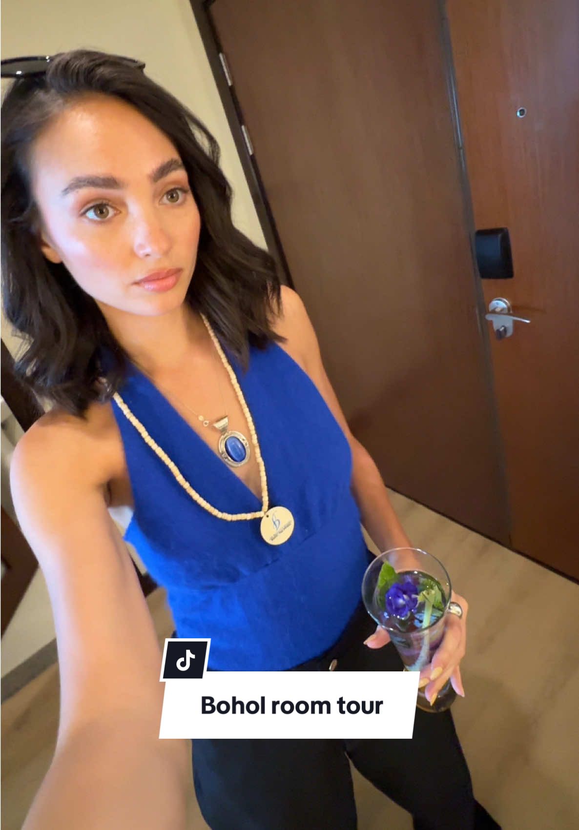 Shoutout to the fam for letting me vlog @The Bellevue Resort - Bohol #bohol #hotelroomtour 