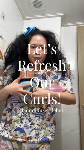 Can’t believe I didn’t do this sooner..  #fyp #curlyhair #hairstyle #curly #beauty #relatable #naturalhair #southkorea #struggle #refresh #diffuser #diffusing 