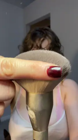 Poof 💨 ✨#makeup #transition #OOTD 