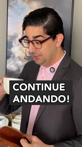 Não pare, continue andando em meio a essa situação. Enquanto você caminha por ela, Deus está moldando você para que possa ser usado(a) através d’Ele.  Curta, comente e compartilhe!