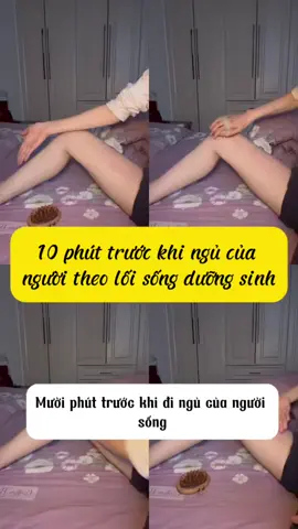 10 phút trước khi đi ngủ của người theo lối sống dưỡng sinh với lược massage đả thông kinh mạch