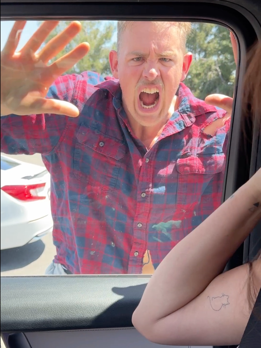 He just wanted to talk to her 😱 Homeless man follows pregnant woman to her car! #viralvideo #foryou #viralshort #viralshorts #shorts #viralpost #viralvideos #viralreels #fyppppppppppppppppppppppp #fyp #surprise #pregnancy #homeless #chase