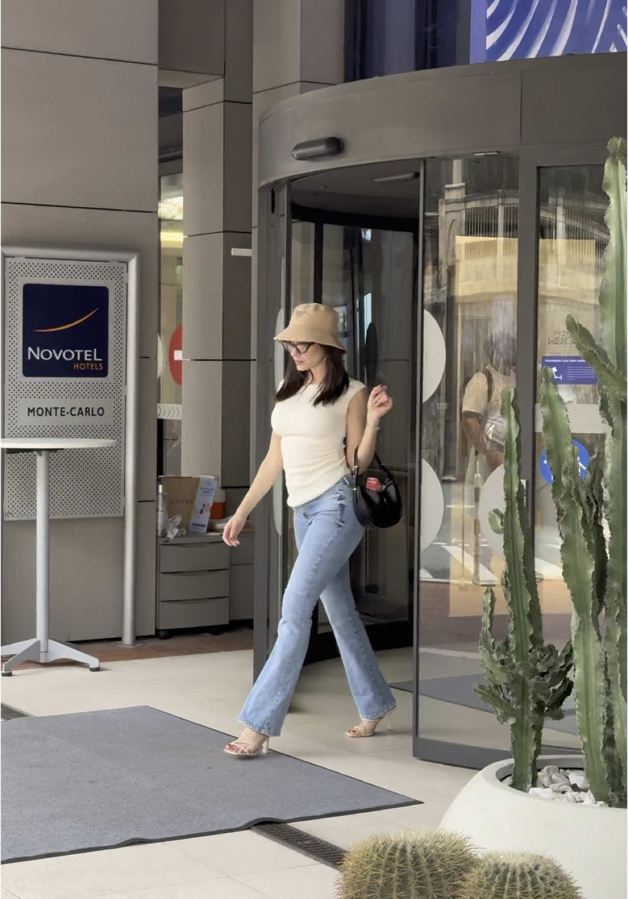 Ταξίδι με θέα & σιγουριά ✈️ Cysticlean πάντα μαζί μου! Όπου κι αν πάω, δεν λείπει ποτέ απ’ τη βαλίτσα μου! 👜❤️ #Cysticlean #cysticlean #cysticleangreece  #healthyliving #SelfCare 