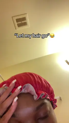 I just be thinking about random stuff because why are you asking me to let you go like imma listen ?😂 #fighting #letmyhairgo #lethergetup #fy #pullinghair #fypage #fyp #foryoupage 