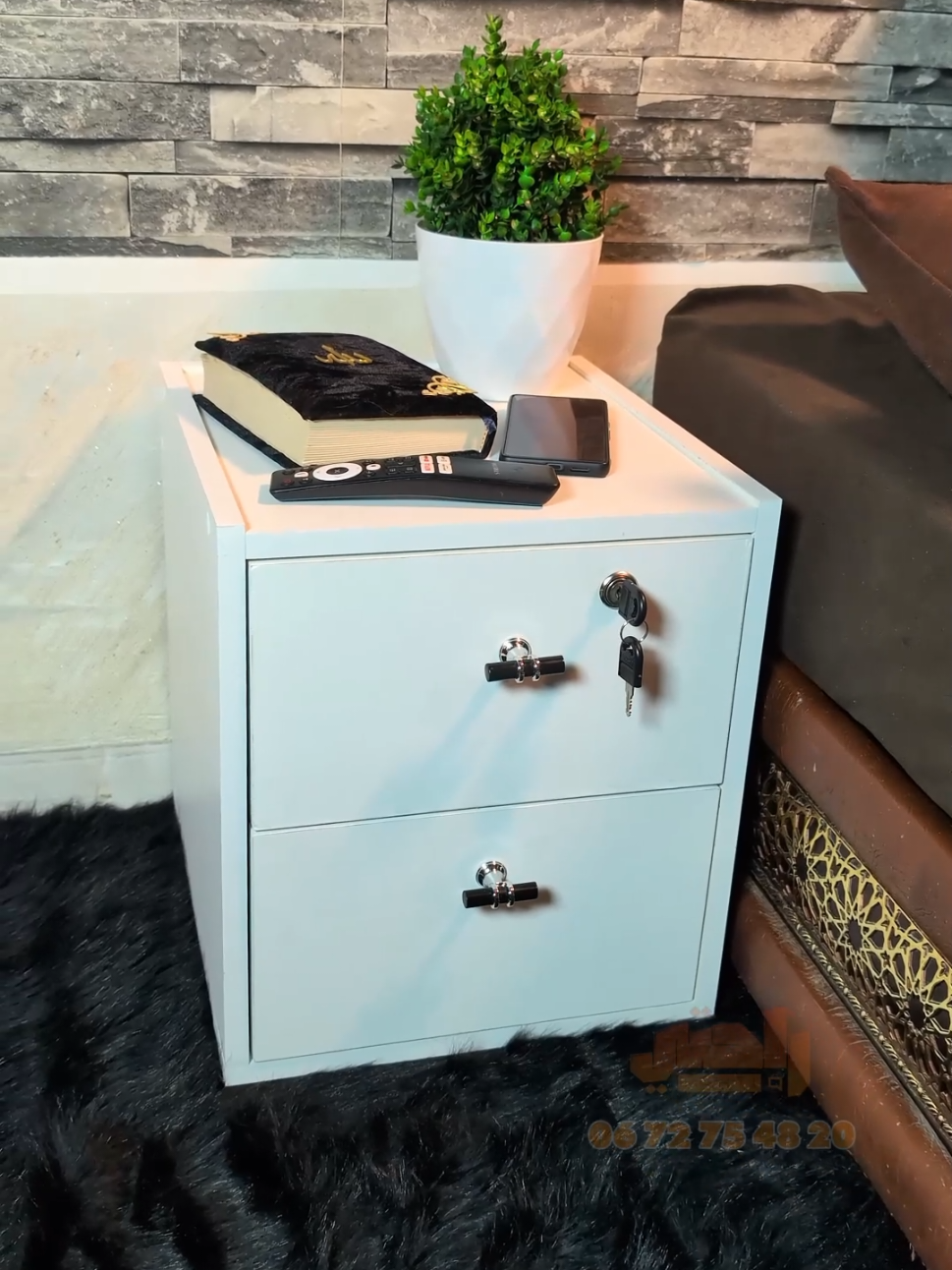 2025 الأواخر ✅️ Table de nuit avec deux tiroir caché secret. prix 0️⃣1️⃣ 9400 DA deux 0️⃣2️⃣ 16500 DA livraison 🚚 disponible 0672 75 48 20 / 0794 60 57 11 #furniture #decoration #tabledenuit #fyp #algeria #meuble 