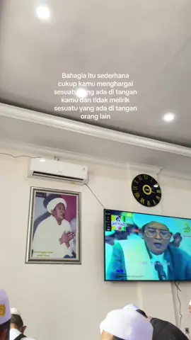 #pencintaulamakalimantan #sekumpul #martapura #banjarmasin #fyp #kalsel #minta_ampun_minta_rela_dunia_akhirat #slefreminderislamnic #martapura #quotesarabic #quotesarabindo #islami #quotesindonesia #quotesaesthetic #lirikarab #fpp #songarabic #syairarab #quotesarabindo#Slefreminderislami #banjarmasinbungas #foryou #reminder  