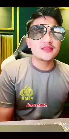 lurus wae lah