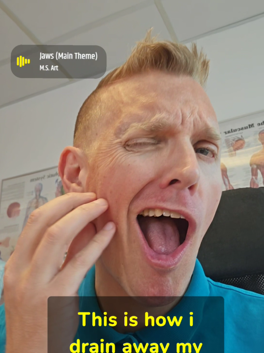 This is how I drain away all my jaw tension and pain from jaw with lymphatic treatment pinching technique. pinch the masseter muscle like this.  #jawpain #jawtension #jaw #lymphatictreatment #healthtips #Biohacking 