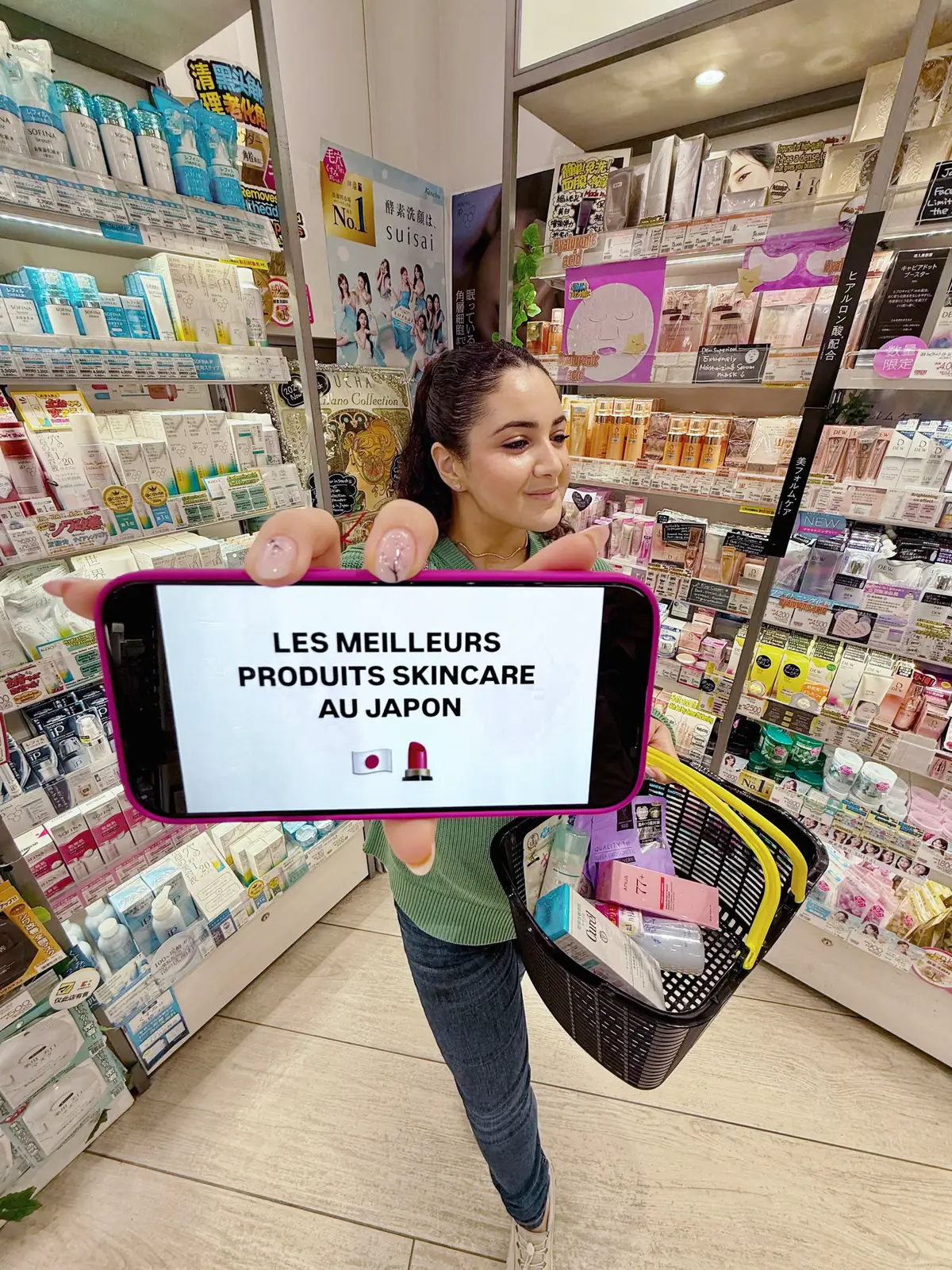 🚨Top produits skincare japonais à tester ! Et en bonus 2 produits haircare très très connus à la fin du carousel 👀 Mes préférés : 1️⃣ Spray Hydratant Curel 2️⃣ Lotion au saké Kikumasamune  3️⃣ Lait hydratant Hatomugi Naturie J’avais déjà acheté la plupart d’entre eux sur @YesStyle et cette fois-ci j’en ai profité pour les racheter directement depuis la source 🤗 Riz, soja, saké… des actifs typiques au Japon pour une peau glowy & apaisée. 😉 Enregistre la publication pour les retrouver plus tard ! #jbeauty #skincarejaponais #cosmétiquesjaponais #haircarejapan #favorisbeauté #soindelapeau #kbeauty #yesstyle #donquijote #cosme