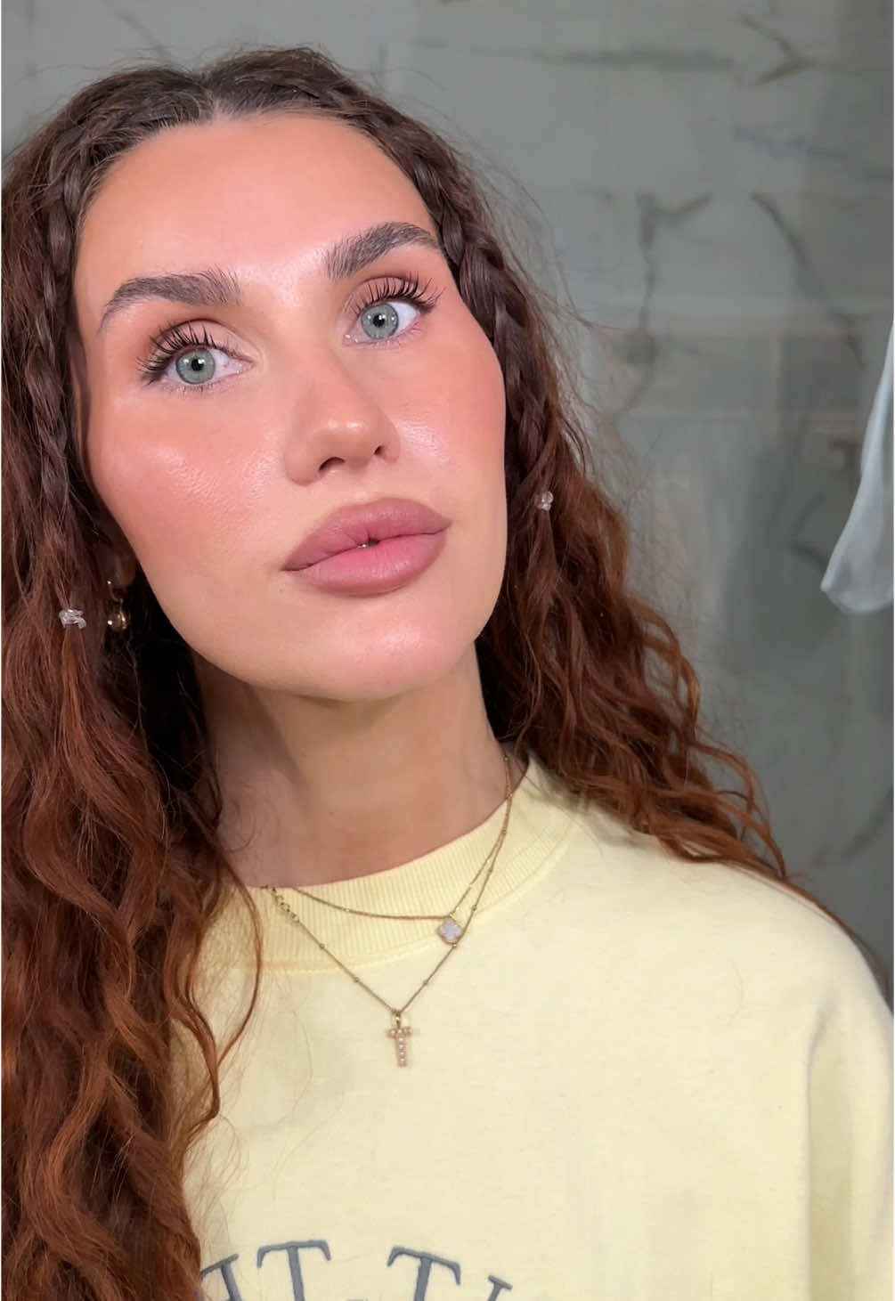 Quick makeup💗 Products used: @DanessaMyricksBeauty yummy skin primer  @Jones Road Beauty  Tinted moisturizer  @Saie concealer, blush cutie  @Nudestix blush lilac love @Kosas cloudset, brow gel @Victoria Beckham Beauty mascara @Natasha Denona lipliner @COVERGIRL blur lip @Rare Beauty liquid contour  #makeup #easymakeup #springmakeup 