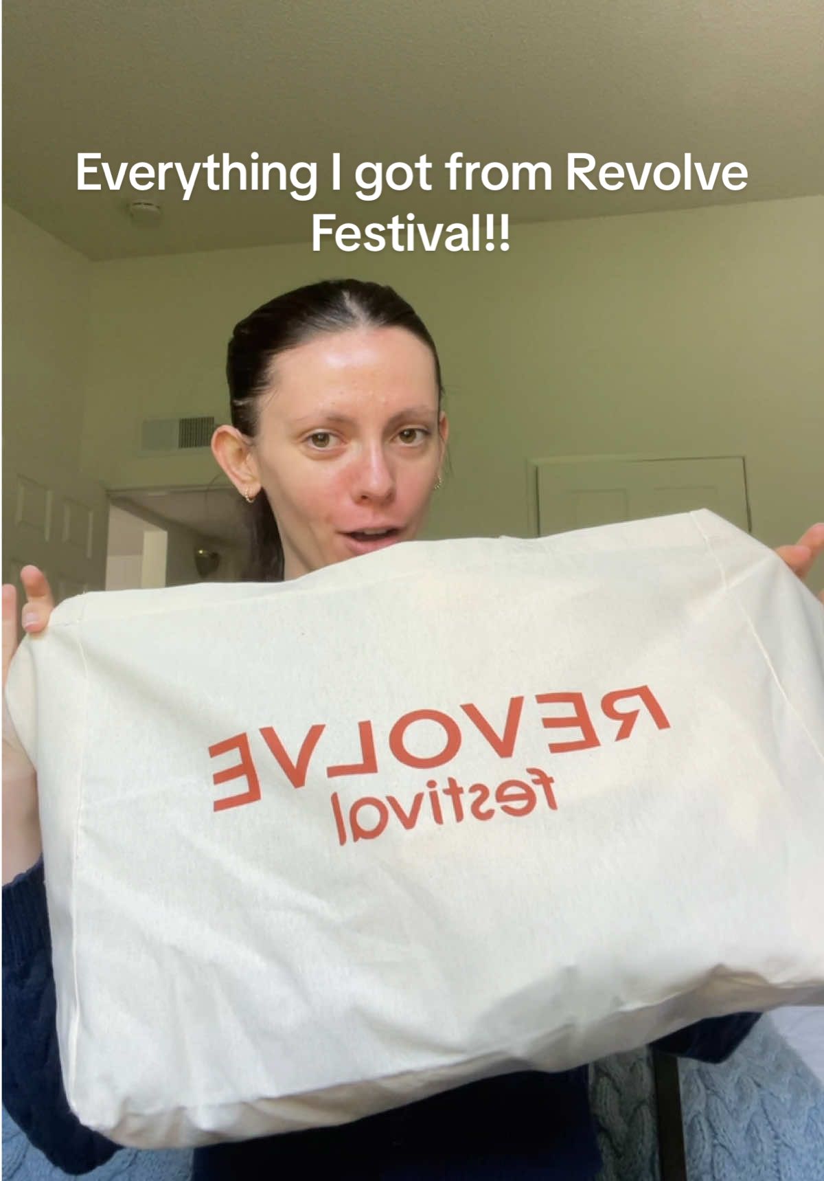 Everything I got from Revolve Festival!! Honestly loved the concept and think it’s great exposure for brands!! @Revolve @REVOLVE Beauty #revolvefestival #haul #coachella #revolve #skincare #kbeauty 