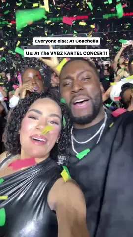 Everyone at coachella VS us at @vybzkartel @skattaburrell concert🇯🇲 ✨🔥#concert #vybzkartel #vybzkartelconcert #couple #coachella 