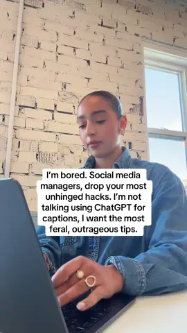 Help a fellow social girlie out 🫡 #SMM #SocialMediaManager #SocialMedia #DigitalMarketing #FYP #Trends #MarketingGirly #OfficeHumor #AgencyLife #SocialMediaSpecialist 