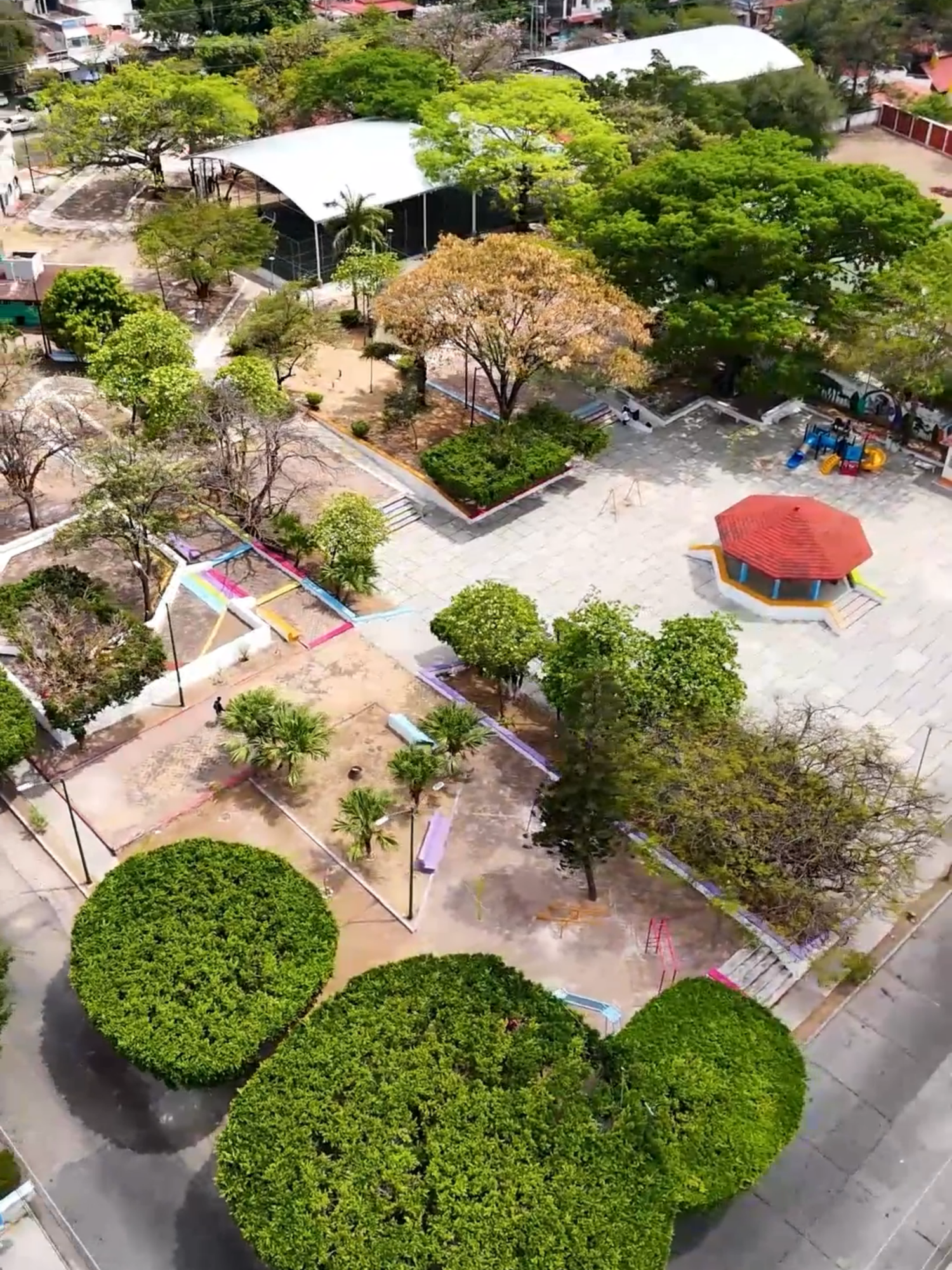La Colonia 24 de Junio transforma su parque con 