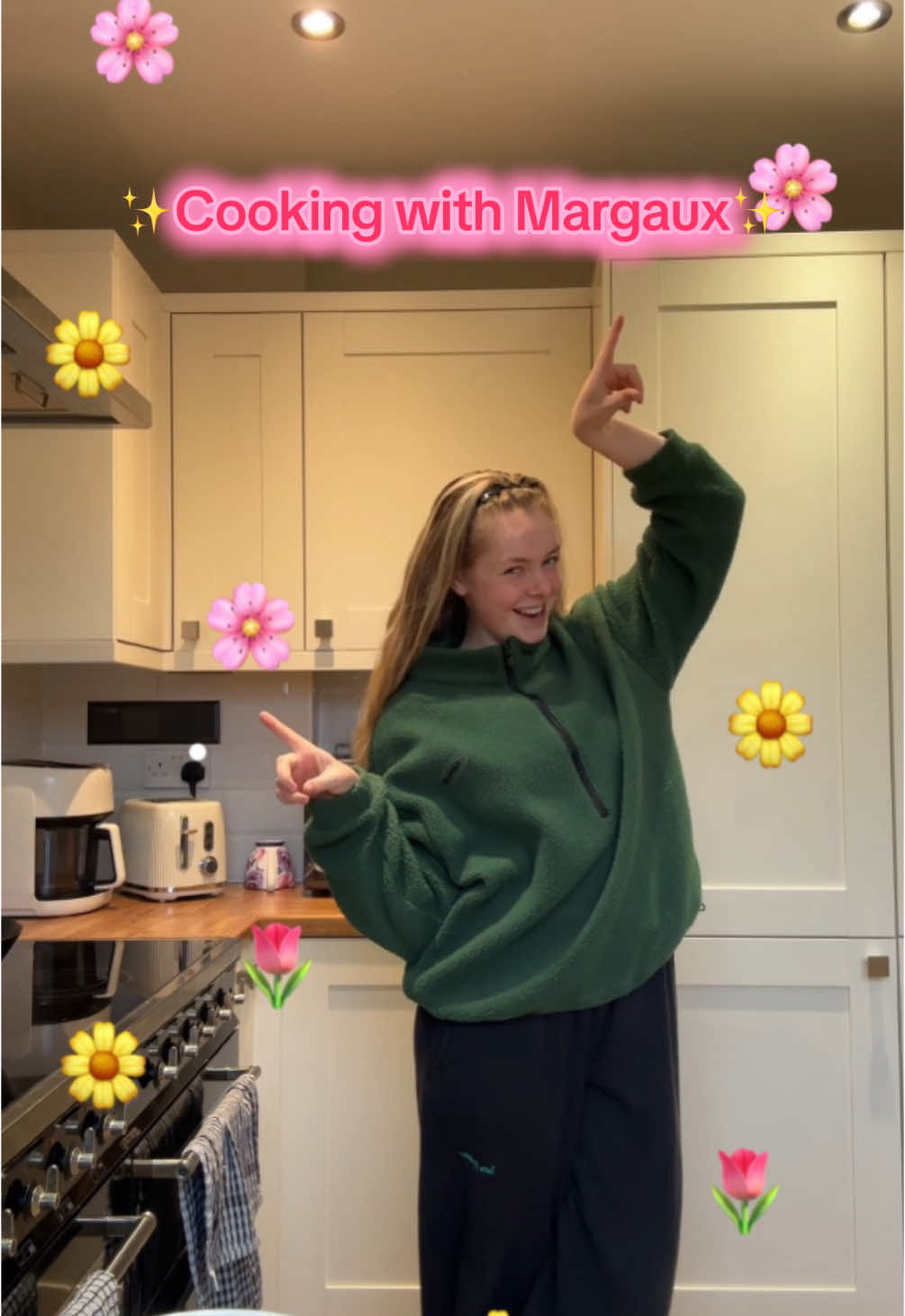 Replying to @SamBobby🇵🇸 Cute little Cameo from Dad at the end there 🩷