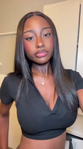 who said black girls have to stick to one aesthetic?😛