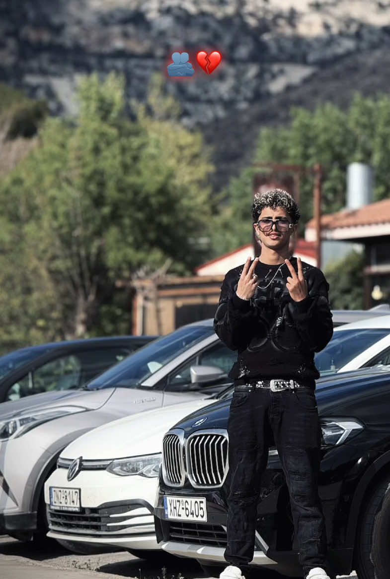 وحشتني أوي يا أمي 💔🫂 #الغربه_وايامها_ربنا_يهونها #الغربه_وأوجاعها #الغربه_مره🖤💔  #Waleed_alloll1☝🏻🤴🏻  