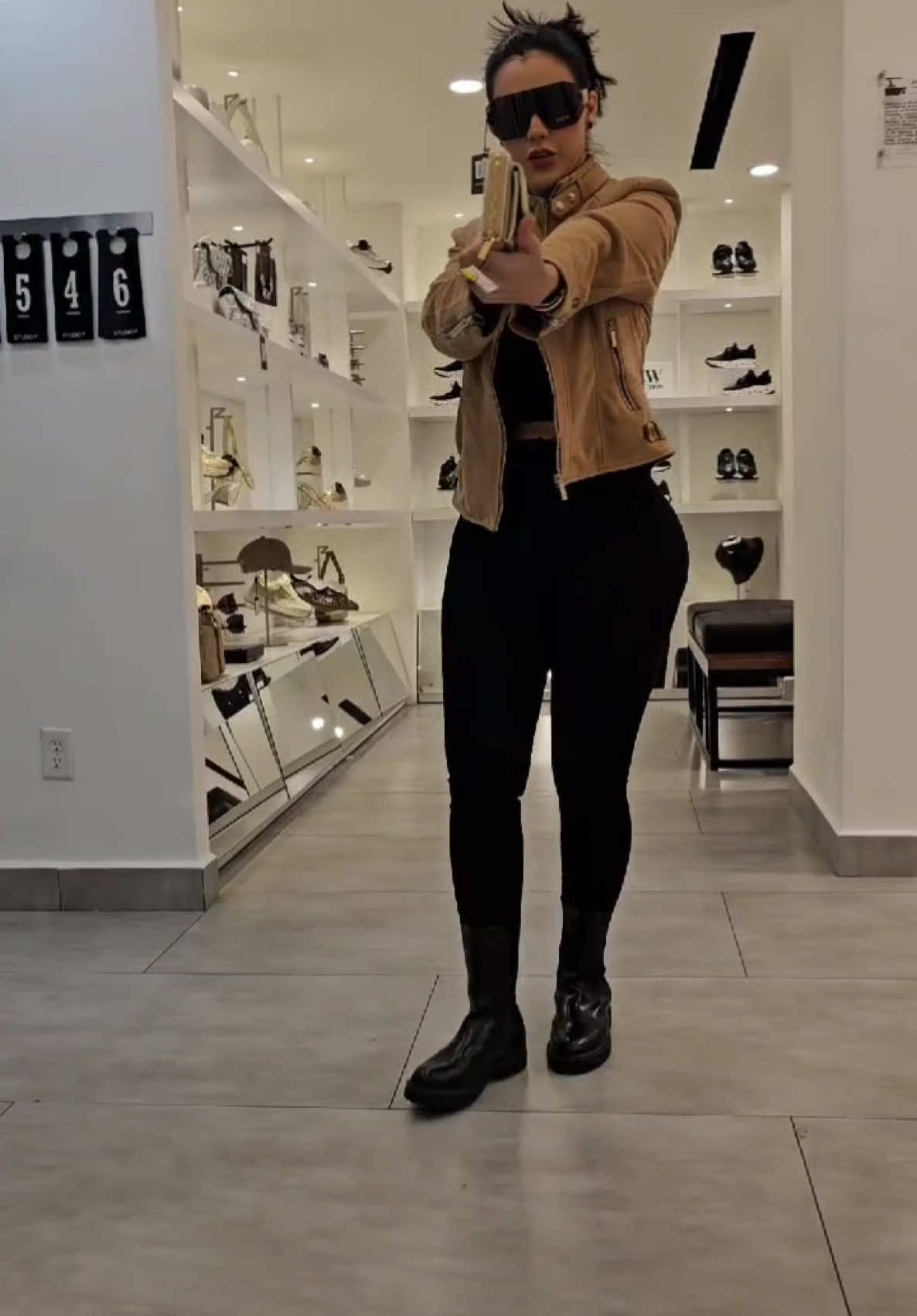 Me quiero robar es tu corazón bb