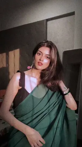 #khushboopanjatiya2 #foryou #indian #tiktoker #followforfollowback #sareelove #trendingtiktok 