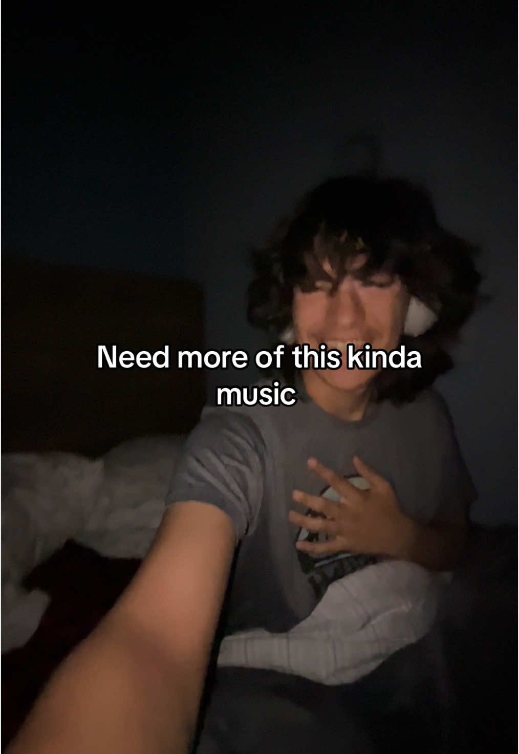 The start of this song is just on a different level fr                 #fyp #music #vibes #alternativemusic 