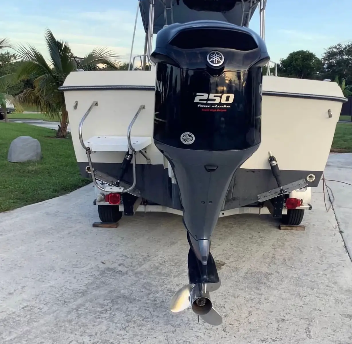 2017 250hp yamaha sho 113 hours warranty until 08-2022 excellent condition including rigging, props and steering ram. #outboard #boat #boats #yamahamarine #boating #fishing #boatlife #outboards #yamahaoutboards #yamaha #outboardmotor #seychelles #outboardengine #mercurymarine #dubai #luxembourg #suzuki #mercuryoutboards #yachting #uae #yacht #outboardrepair #powerboats #yamahaoutboard #albania #boatinglife #germany #maldives #offshore #yachtlife