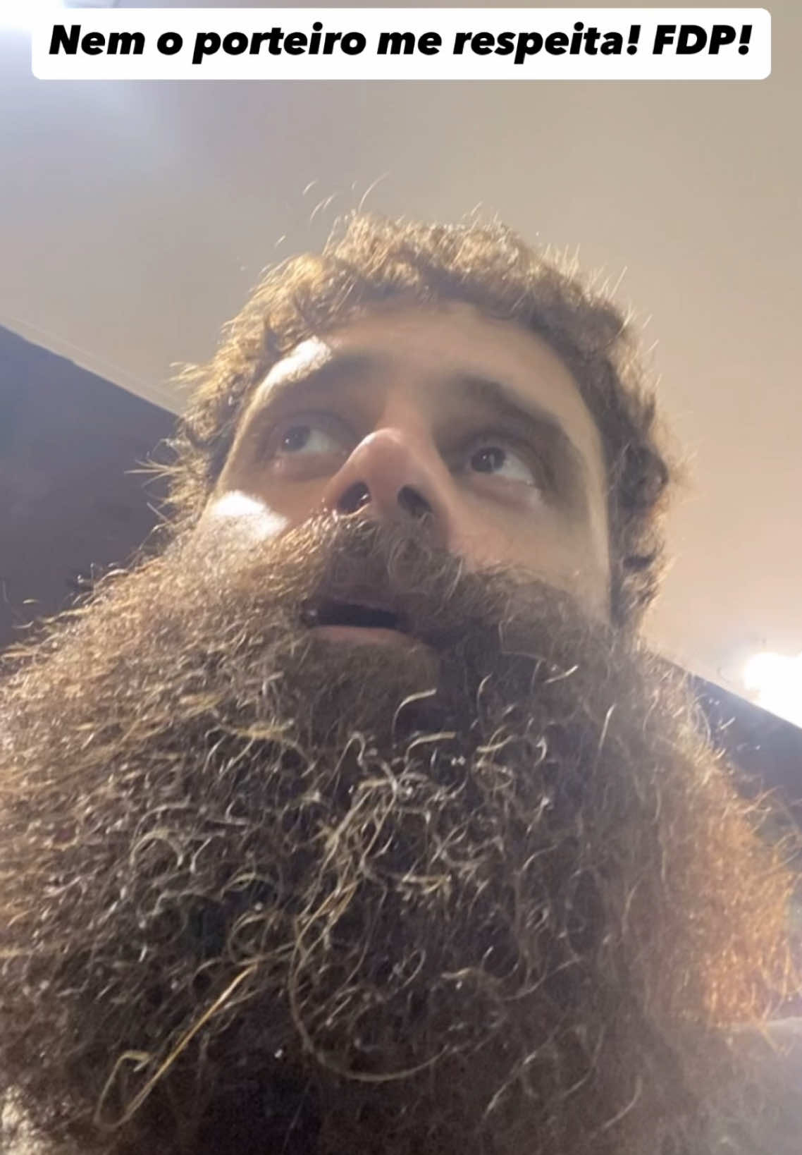 Até o porteiro do prédio… pqp… HAHAHAHAHAHA . #comédia #lol #meme #gordice #humor #engraçado #zoeira #😂 #gordão #santoscity 