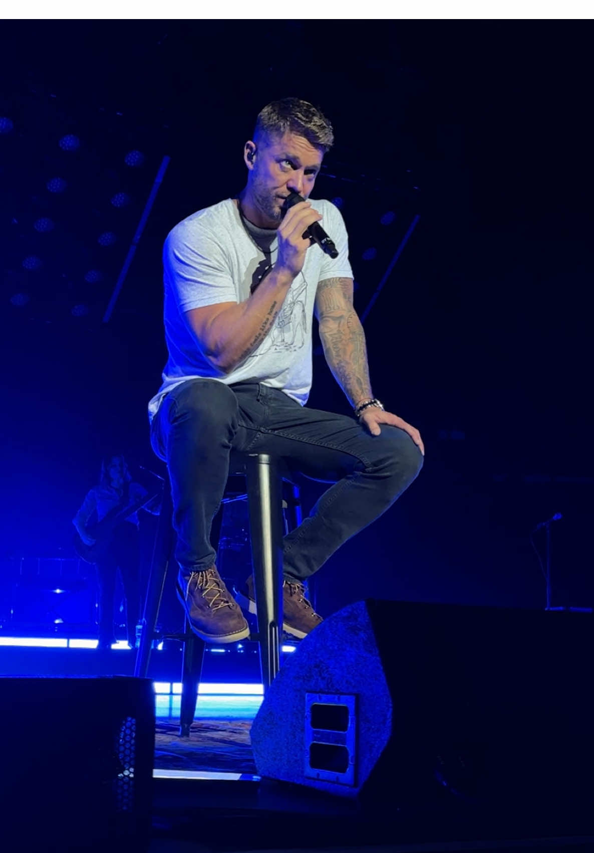 Track #2 on 2.0  #Kisstoforget #brettyoung #brettyoungmusic #musictok #singer #byofc #newmusic 