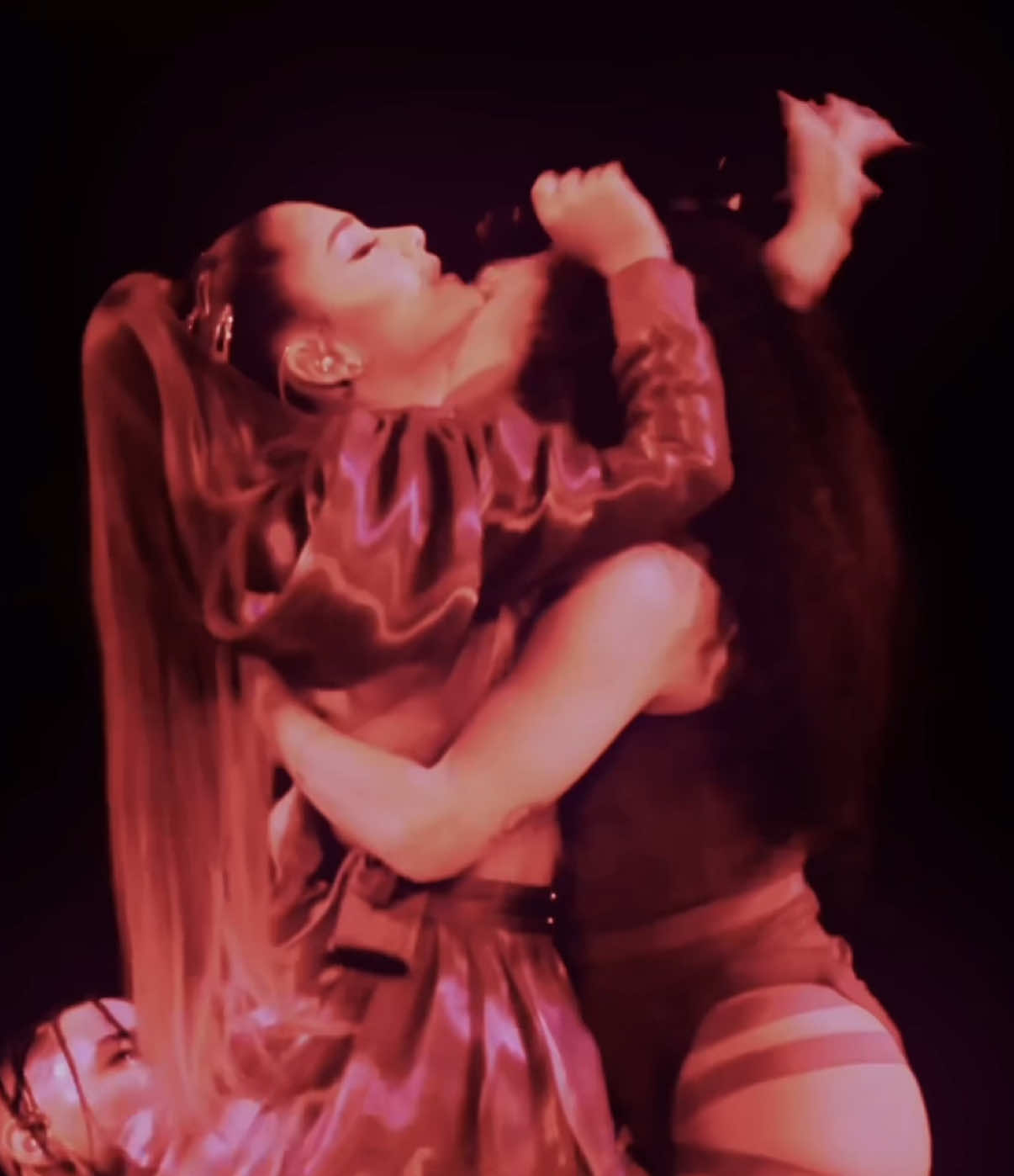 this was rushed sorry #ARIANAGRANDE #foryou #foryoupage #fyp #arianator #arianagrandeedit #edit 