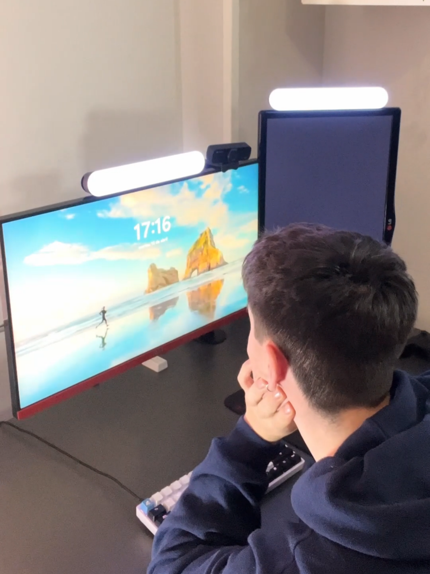 Cambia el fondo de pantalla de inicio de tu PC en windows 11 con wallpaper engine! 🚀 #trucospc #pctips #gamingespañol #gaminglatam