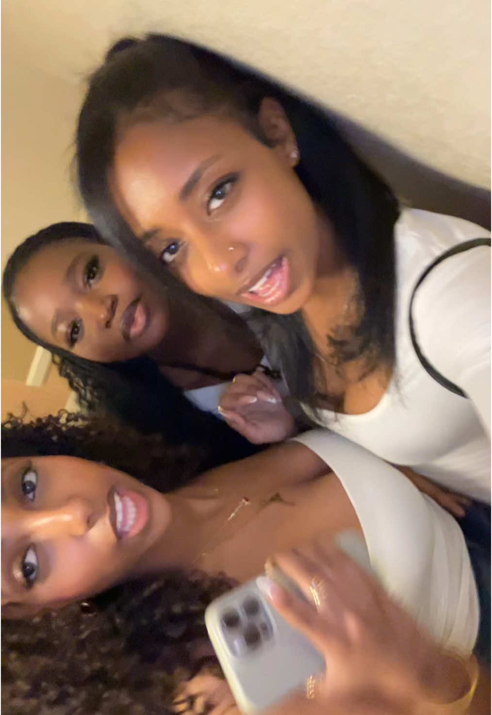 😝😝