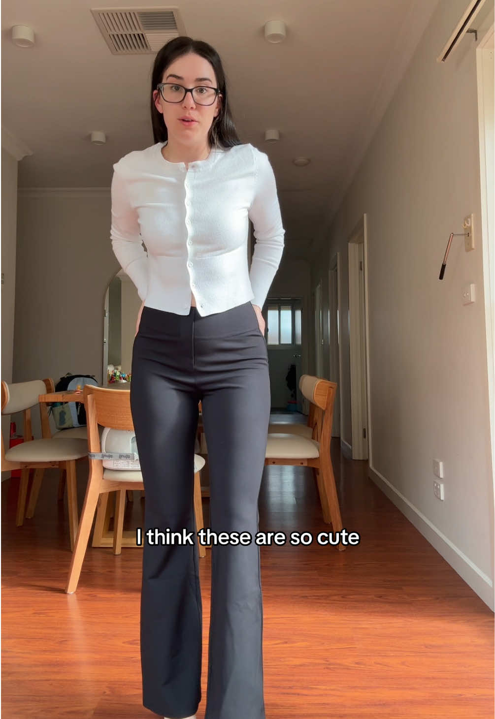 These work pants from @Halara_official are so good! #workingmun #mumsoftiktok #OOTD 