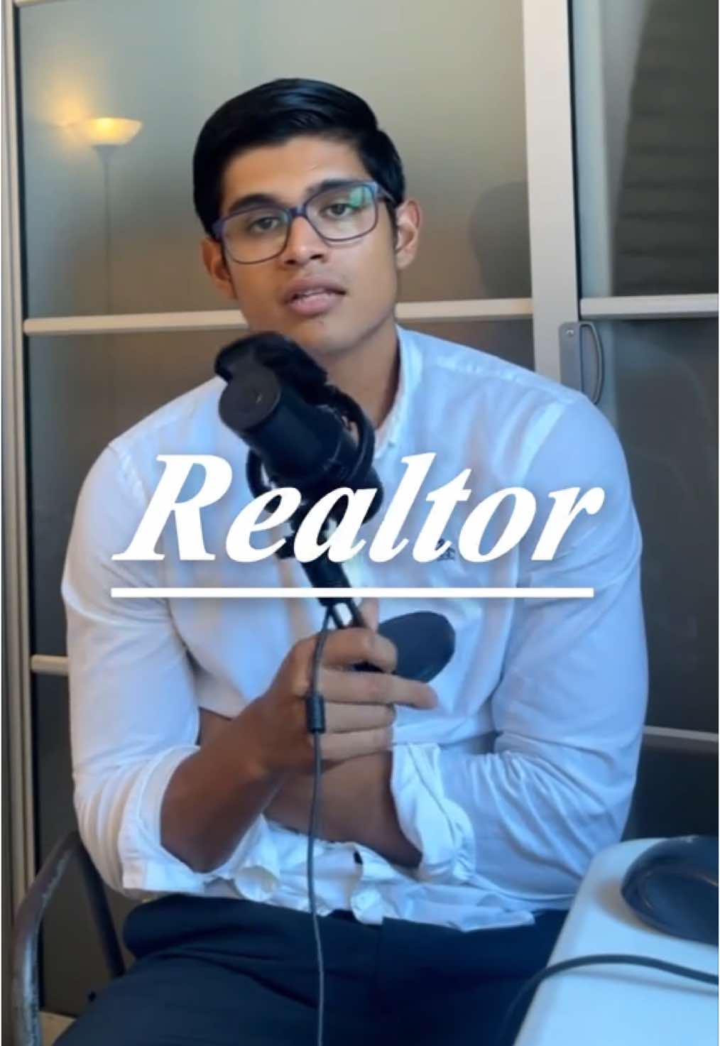 ¿Vendes propiedades o servicios… pero nadie te compra? No es por falta de talento. Es porque NADIE te ve. POSICIÓNATE como experto, GENERA confianza y ATRAE clientes con contenido estratégico. SÍGUEME si QUIERES aprender a mostrar tu trabajo como un negocio (no un hobby). #realtor #paratiiiiiiiiiiiiiiiiiiiiiiiiiiiiiii #constructoras #arquitectos #bienesraices #agenteinmobiliario