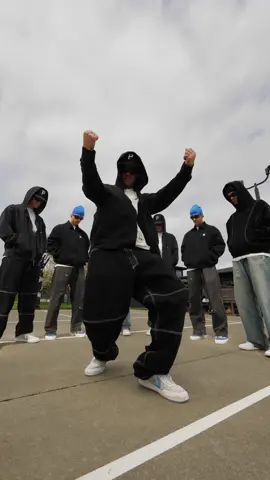 Yella tape the scene