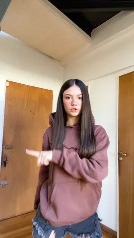 me lo acababa de aprender sepan disculpar la cara de concentracion durisima 