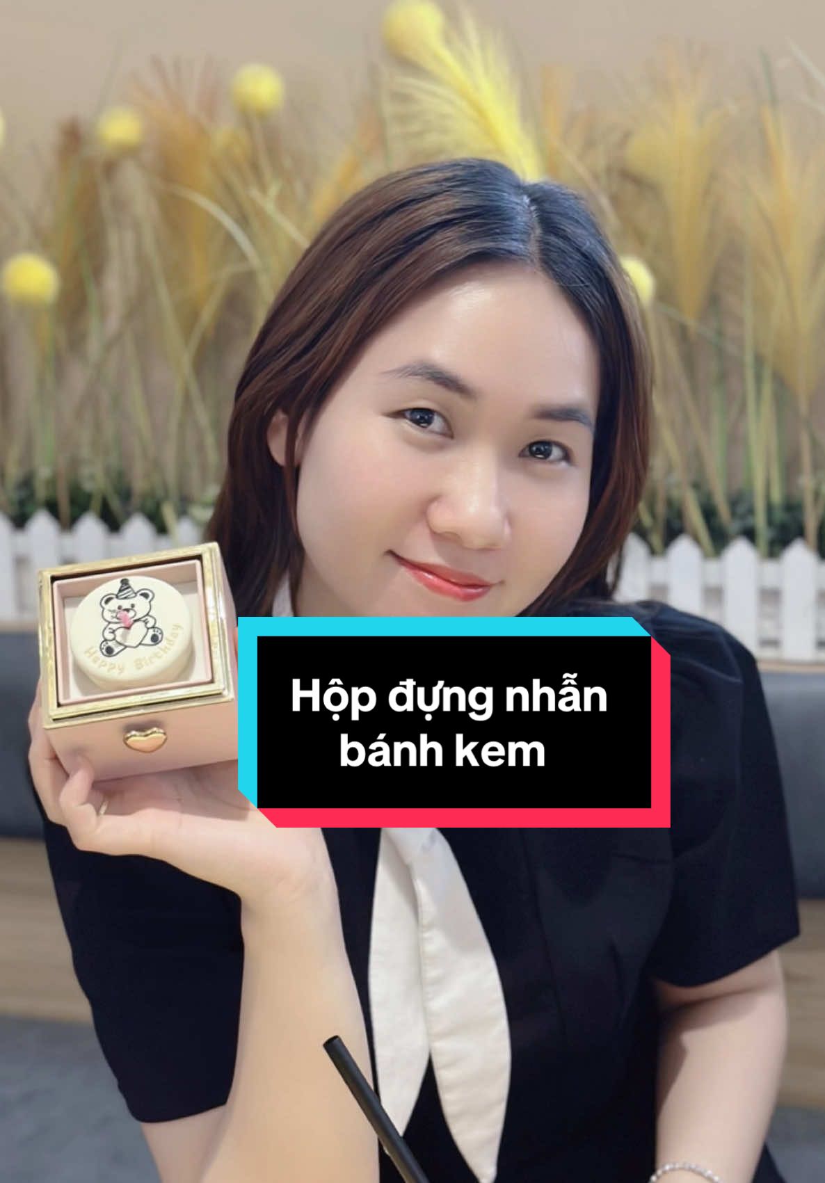 Làm bạn gái bất ngờ dễ lắm các anh à #mailyxaykenh #quatang #hopdungnhan #quatangsinhnhat #cauhonbangai #quatangbangai 