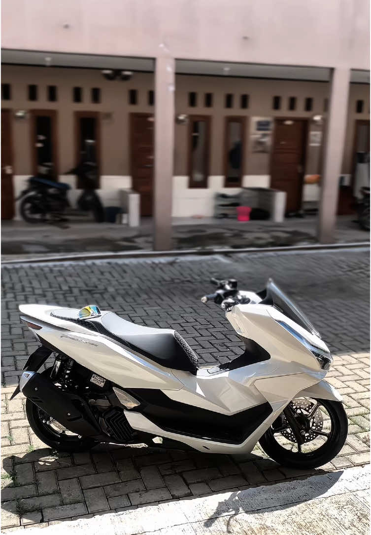 Pcx 2025 seganteng itu sih 🤩 #pcx #pcx160 #pcxแต่งสวย #pcxmodifikasi #pcxindonesia #fypシ゚ #fyp 