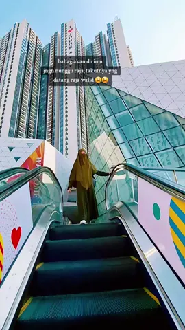 jngn smpe datang raja walid 😫 #johorbahrumalaysia #Eskulatorviral 