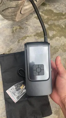 Máy Bơm Lốp Sạc Tích Điện Bơ Ô Tô Xe Máy Tích Hợp 3 Trong 1 Sạc Điện Thoại Kèm Đèn Pin #xuhuong #thinhhanh #giadungtienich 