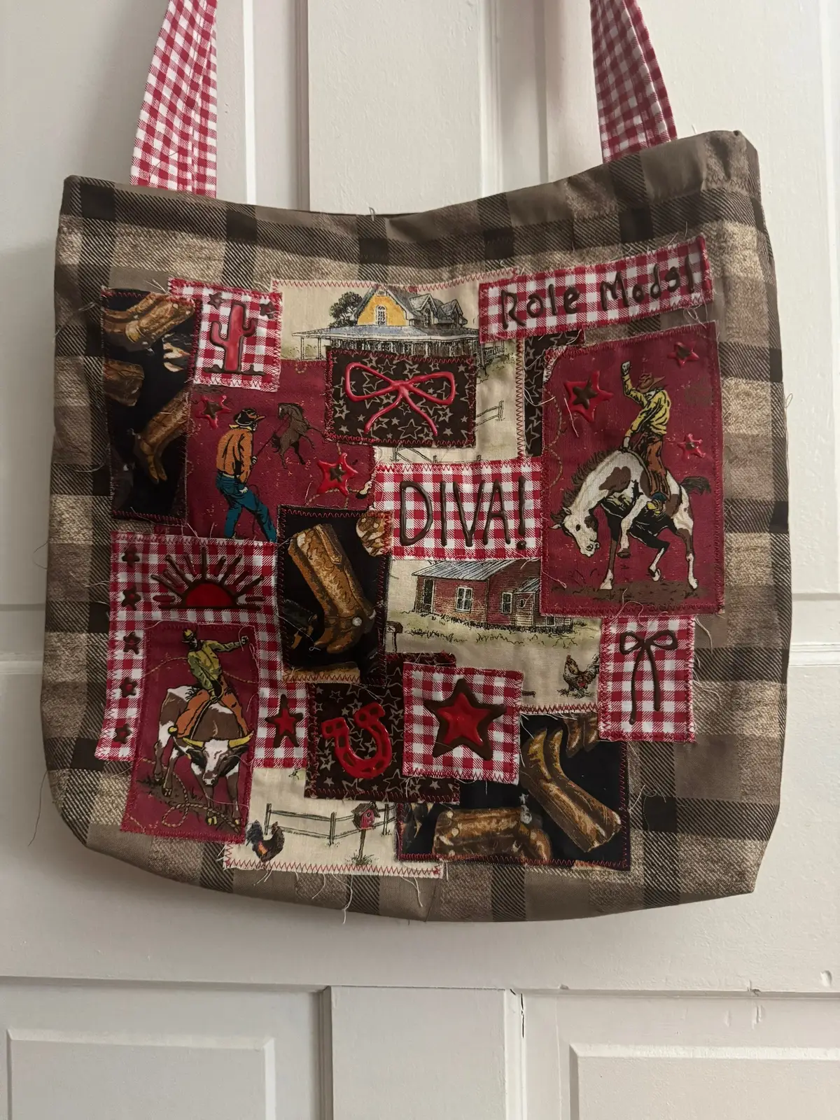 I made this role model themed tote bag do u guys like it #rolemodel #noplaceliketour #kansasanymore @tucker @noplaceliketour 