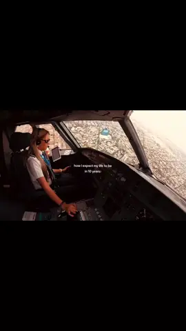 hell yeahh #fypage #blowthisup #plane #flight_ #flightattendant #cabincrew #cabin #crew #pilot #airline #xcyzba #emirates #beauty #aviation #airplane #plane #cursed  #ugneaaaq #aviation #plane #planes #aircraft 