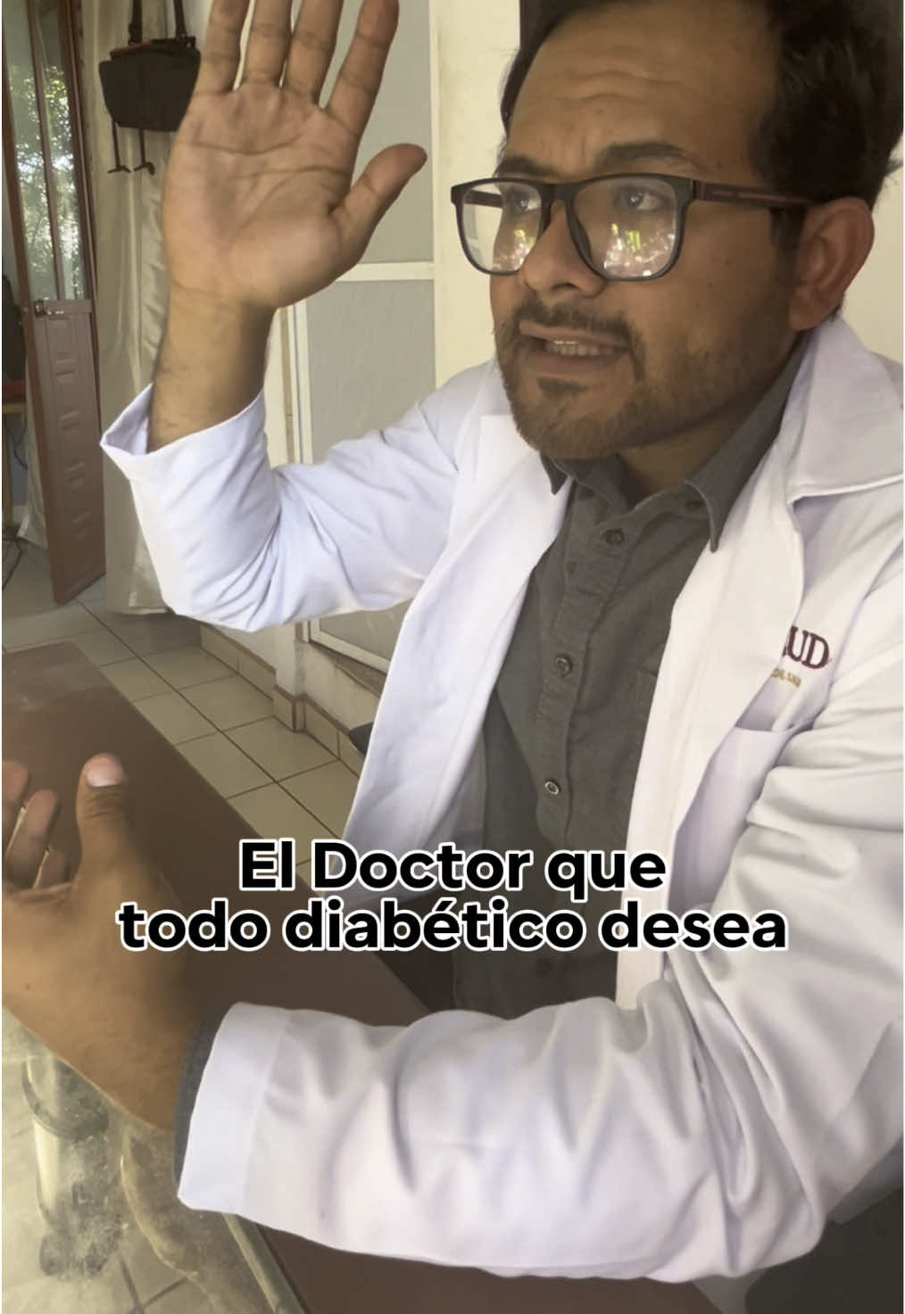 🩸 El mejor Doctor para diabéticos 💉  #doctor #humor #diabetes #medico #parodia #comedia #cosasdedoctores #loquecallamoslosdoctores #loquecallamoslosmedicos #comediante 