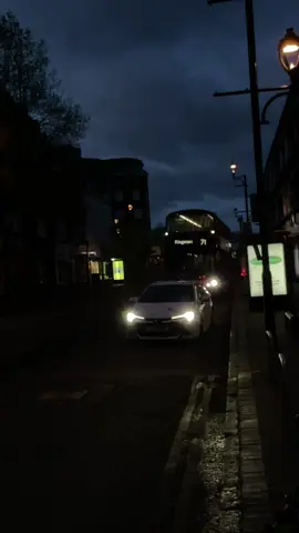 FW’s VH45140 LJ15 JZT On Route 71 Leavinf Surbiton Station With A Friendly Driver flooring it towards Kingston 