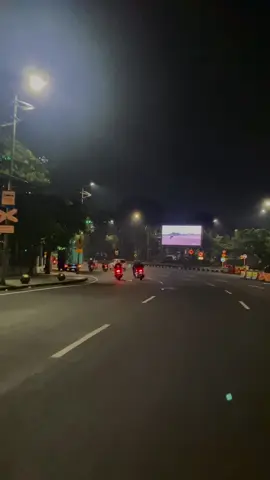 #surabaya #surabayanightvibes #mentahanvideo #fouryou 