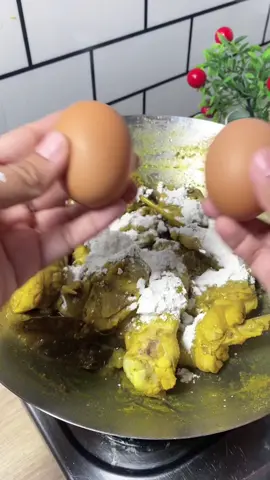 Yang belum pernah masak ayam di telorin cobain deh  #idemasak  #masakanrumahan  #ayamgoreng  #resepsimple  #idemasakan  #menuseharihari 