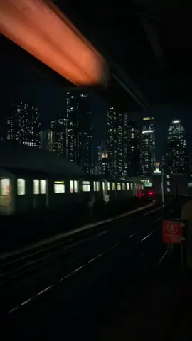 Train New York City 🇺🇸 United States Of America Times Square Statue of Liberty Empire State Tower Manhattan #usa #amirca #usa_tiktok #usatiktok #Newyork #newyorkcity #nyc #usbibes #winter #Summer #TimesSquare #newyorkcity #Times #Square #Statue #Of #Liberty #Empire #State #Tower #Bullding #Manhattan #vibes #NYC #UnitedStates #Of #America #searchinsights 