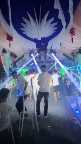 ae nhảy hết mình luôn 😂